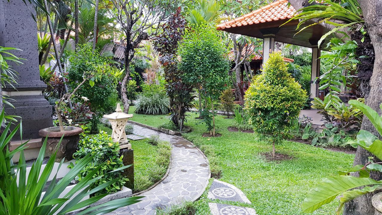 Kusnadi Hotel Legian Eksteriør billede