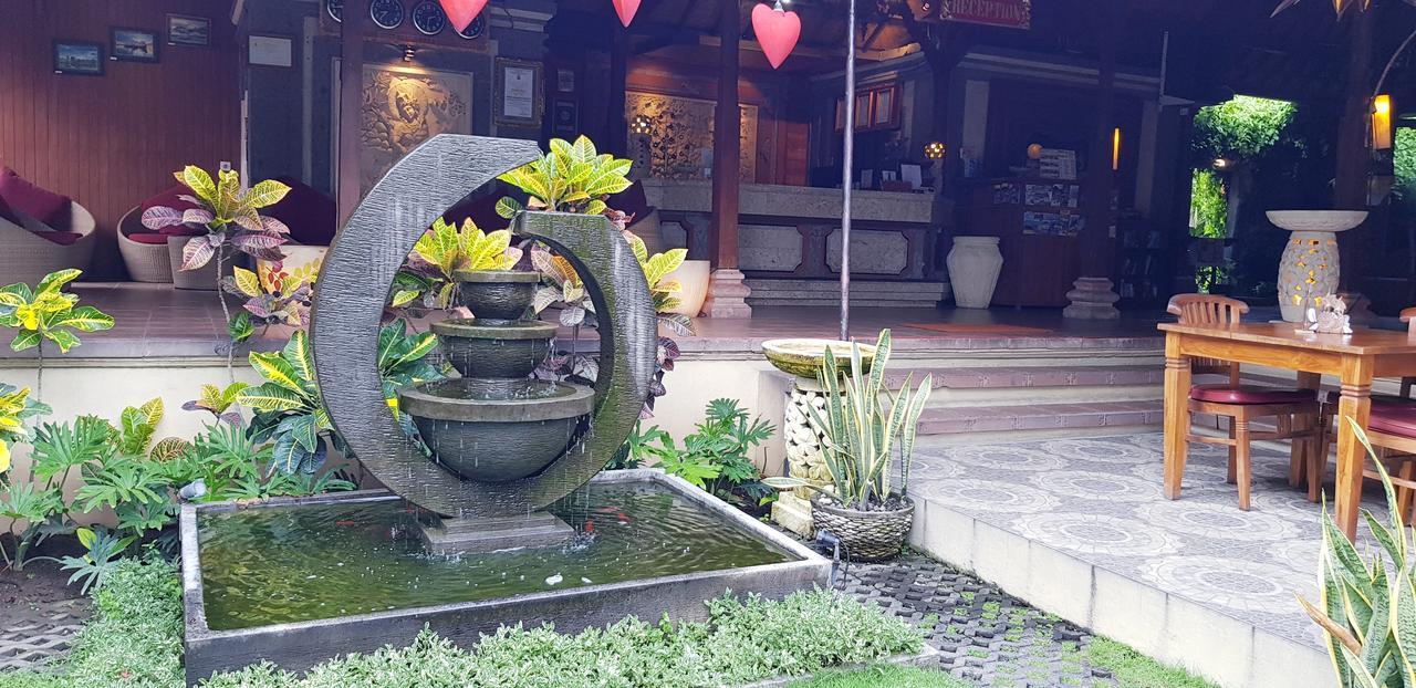 Kusnadi Hotel Legian Eksteriør billede