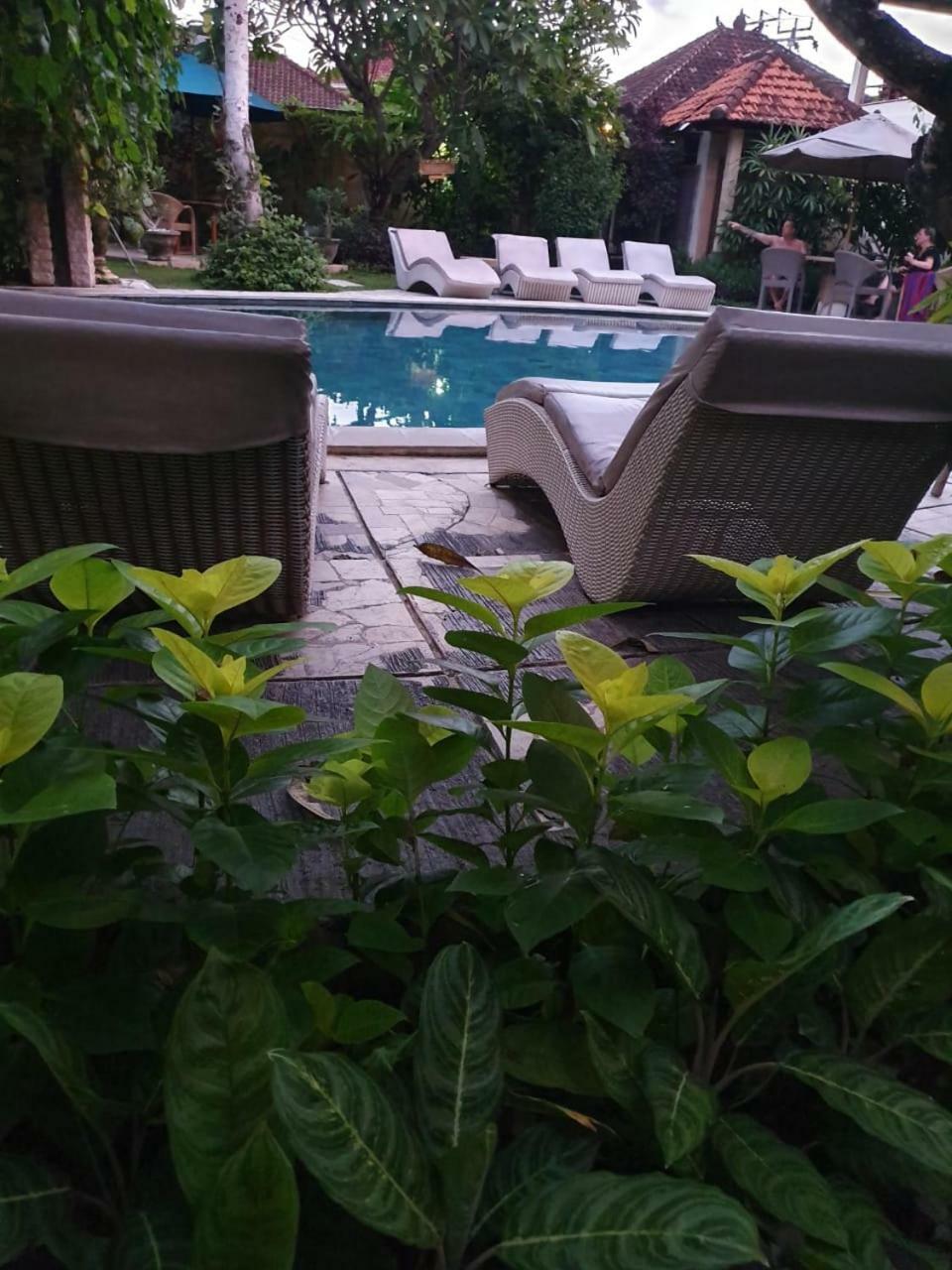 Kusnadi Hotel Legian Eksteriør billede