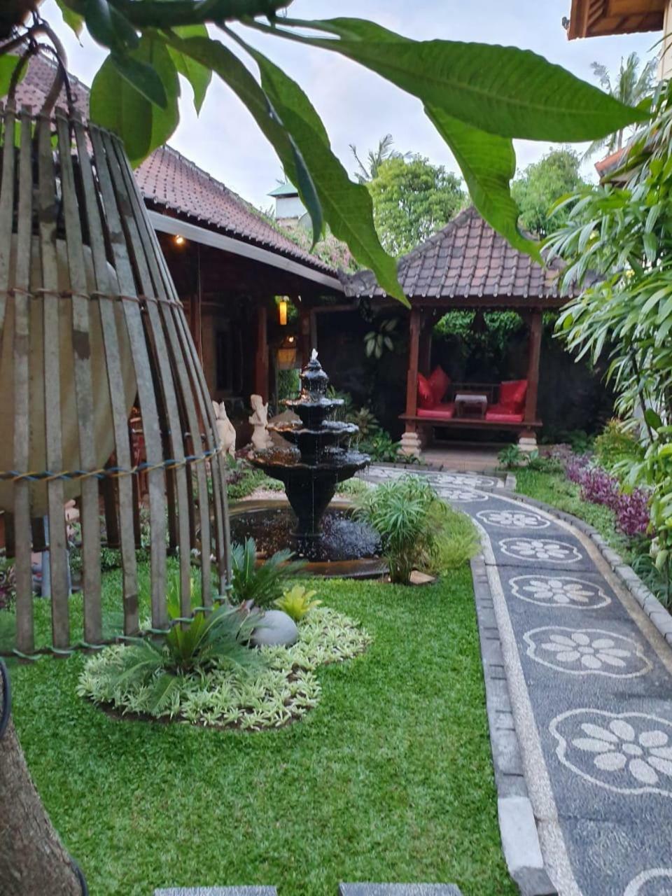 Kusnadi Hotel Legian Eksteriør billede