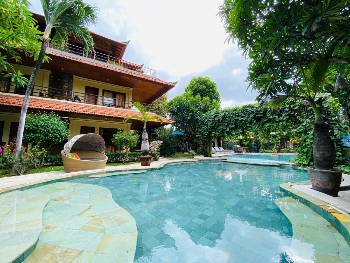 Kusnadi Hotel Legian Eksteriør billede