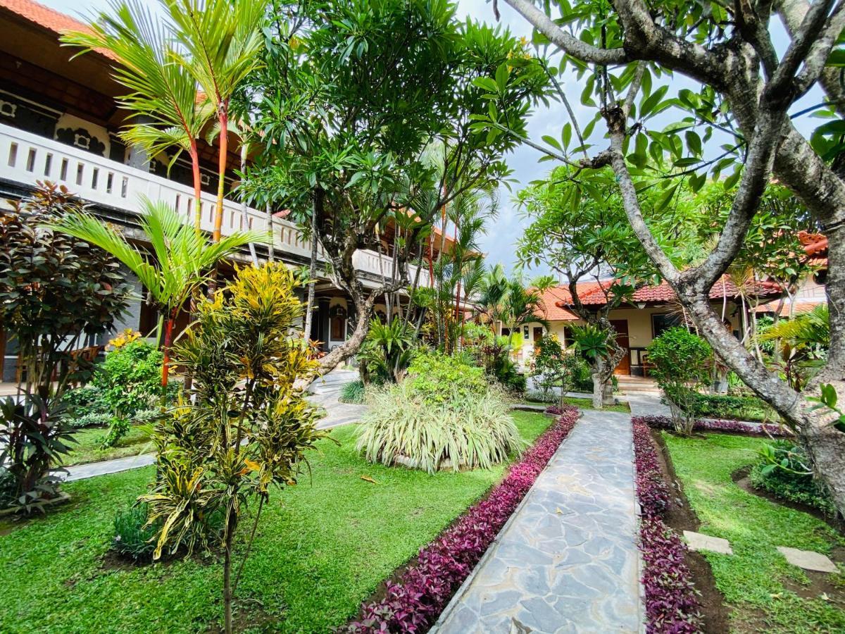 Kusnadi Hotel Legian Eksteriør billede